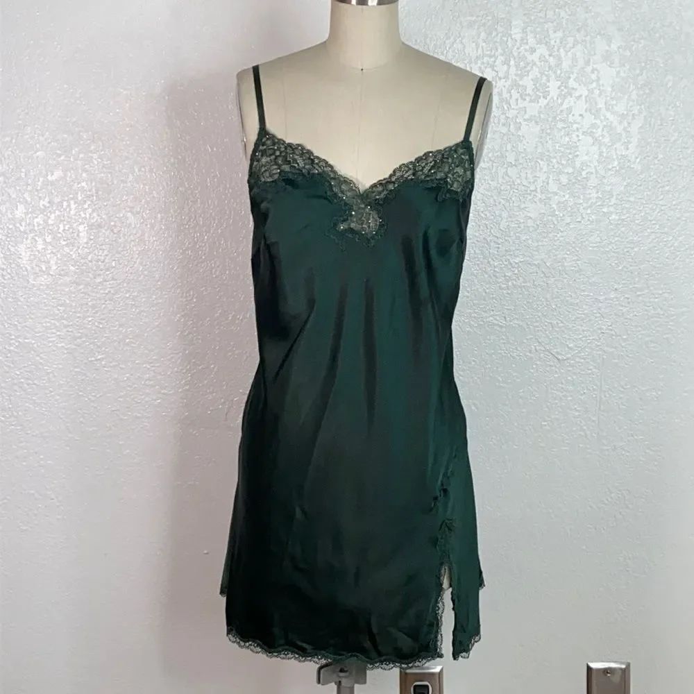 Victoria’s Secret olive green satin slip sexy mini Y2K style  dress L